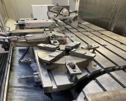 Maschine: AXA VHC 3 XTS Bearbeitungszentrum mit fahrender Säule