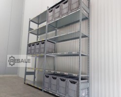 Maschine: SSI SCHäFER R3000 KISTENR Regallänge: 3,29 lfm. Fachbodenregale