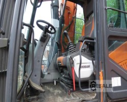 Maschine: DOOSAN DX 210 W Kettenbagger