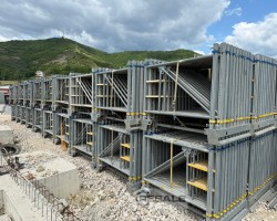 Maschine: DOKA Staxo 
