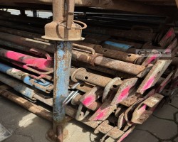 Maschine: SONSTIGE 1,60-3,00, 2,00-3,50m Baustützen lackiert  und  verzinkt