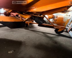 Maschine: U u Salzstreuer (Anbaugerät für Oldtimer-Unimog)