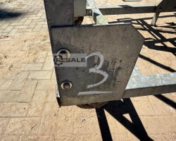 Maschine: U u Posten verzinkte Interbox (3 Stück)