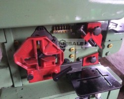 Maschine: MUBEA (MURR +BENDER) BFL 350 Profilmaterial-Ausklink- und Lochstanzmaschinen