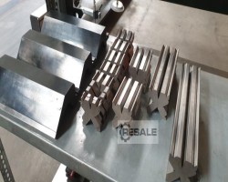 Maschine: HUAXIA Biegemaschine WD67K Biegemaschinen