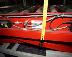 Maschine: SCHWINGHANDL  Scherenbubtisch mit angetriebene Rollenbahn