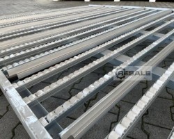 Maschine:  2780 x 2450 mm Kolli-Durchlaufregal