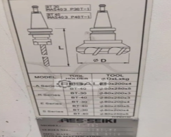 Maschine: ARES - SEIKI R 4530 CNC Fräsmaschinen