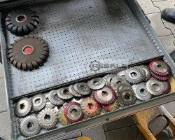 Maschine: LISTA  Schubladenschrank mit Zerspanwerkzeug Fräswerkzeug