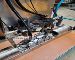 Maschine:   Doppel-Kolbendosierpumpe