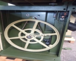 Maschine: CENTAURO SP600 Vertikalbandsägemaschinen