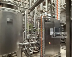 Maschine: KRONES PET 18.000/1l Abfülllinien (aseptisch)