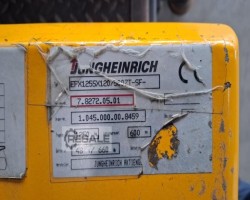 Maschine: JUNGHEINRICH EFX125 Schmalgangstapler