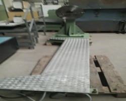 Maschine: WORKPIECE TURNING DEVICE  Drehtisch