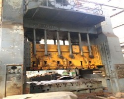 Maschine: VORONEZH KA3540,1000TN(moving table) MECHANISCHE BOGENSTANZPRESSE