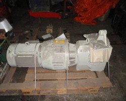 Maschine: PWH SIEMENS SCHORCH z.B. KSZG180RU KW30 Getriebe Winkelgetriebe bis 100kw
