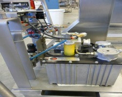 Maschine: GLATT LR 350 mobiles Hubgerät für Container, etc.