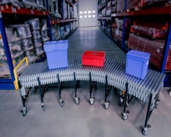 Maschine: REGALUX Scherenrollenbahn 760mm Scherenrollenbahn Rollenförderer 760mm