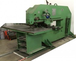 Maschine: TRUMPF CN 700 Kopierstanz- und Koordinaten-Nibbelmaschinen