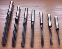 Maschine: CMT  Bohr-Werkzeuge