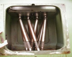 Maschine: ROTAX 10 Mehrspindel Gewindebohrmaschine