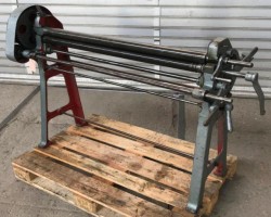 Maschine:   Dreiwalzenrundbiegemaschinen