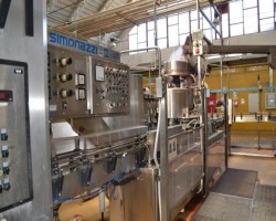 Maschine: SIMONAZZI Eurostar 2000 Block PET Flaschenfüllmaschine (Triblock)