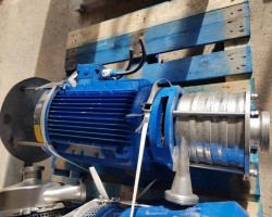 Maschine: HILGE GMBH (GRUNDFOS) HYGIANA II/4 BLOC Edelstahl Kreiselpumpe Pumpe 25m 3 / h
