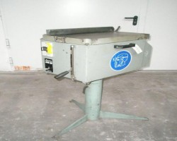 Maschine: PRESSTA - EISELE EMMEGI 300 M Unterflur Alu – Gehrungskreissägemaschine