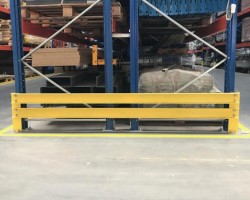 Maschine: REGALUX Rahmenschutz Rahmenschutz 2400mm Palettenregale Anfahrschutz