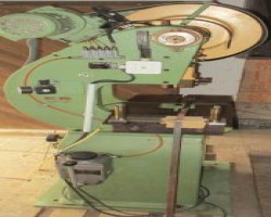 Maschine: BEUTLER D 8 /200 Spez. Exzenterpressen