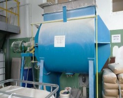 Maschine: ZANELLI 1700 l Paddel-mixer