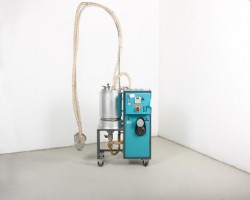 Maschine: SOMOS TF20 Trockenlufttrockner + 30l VA Trichter