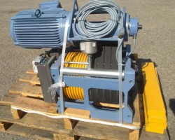 Maschine: LOGOS LDS-320 Lift Aufzugsmotor