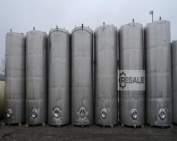 Maschine: RAUM 15.000l Lager- Flachbodentanks Lagertanks