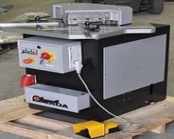 Maschine: AMADA SAF 204 Ausklinkmaschine