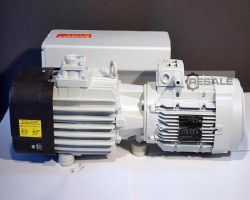Maschine: OERLIKON LEYBOLD SV 100 B Drehschiebervakuumpumpe