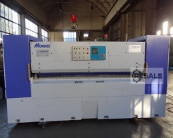 Maschine: MONGUZZI TRA-2L-3800 Furnierscheren