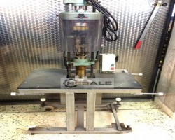 Maschine: ZALKIN  Schraubverschliessmaschine