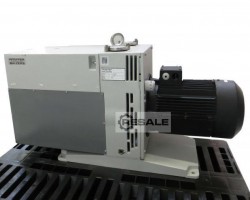 Maschine: PFEIFFER VACUUM UNO120A Vakuumpumpe