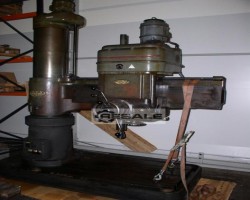 Maschine: RABOMA 12 Uh Radialbohrmaschinen