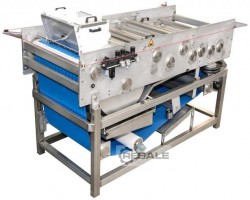 Maschine: EUROLUX 1850 kg/h Einbandpresse