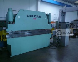 Maschine: COLGAR 3000X60 ton CNC Abkantpressen