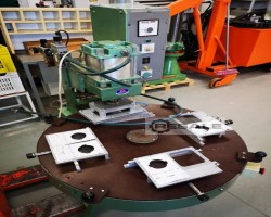 Maschine:   Blister- und Papierschweißmaschine