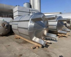 Maschine:  10.000l  Lagertanks