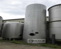 Maschine:  30.000l Lagertanks