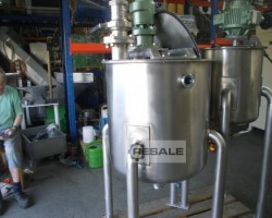 Maschine:   Behälter