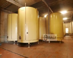 Maschine:  60.000 L Lagertanks
