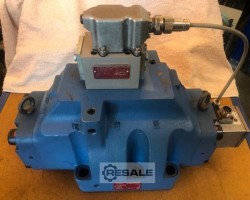 Maschine: MOOG D665-404A Ventil  für Battenfeld