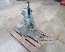 Maschine: HANG 136 D Papierbohrmaschinen